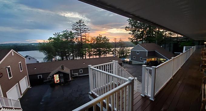 Birch Knoll Motel Лакония Экстерьер фото