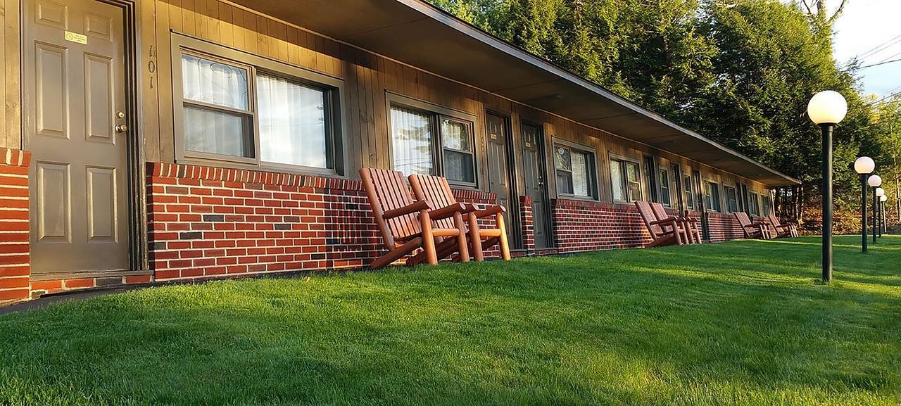 Birch Knoll Motel Лакония Экстерьер фото
